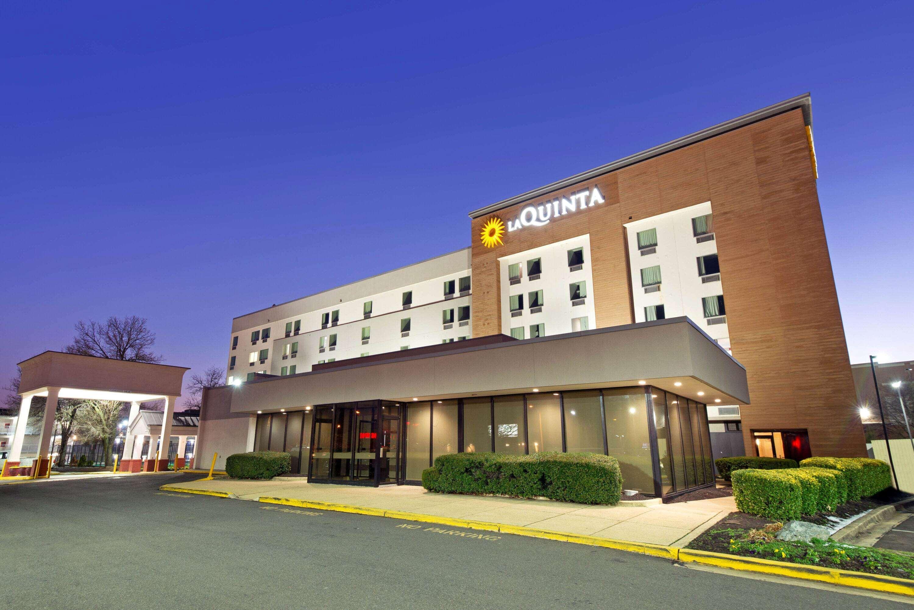 La Quinta Inn & Suites By Wyndham Dc Metro Capital Beltway Capitol Heights Eksteriør bilde